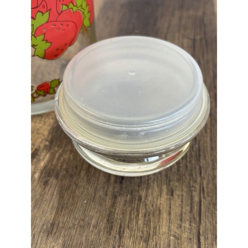Strawberry Shortcake Glass Canister Jar & Lid 8.5” 1980 Vintage Mint - Picture 9 of 11